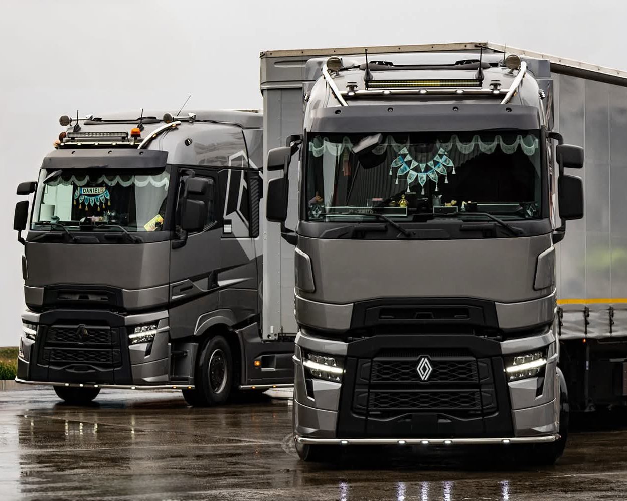 IMG_20251213_001_1250_1000