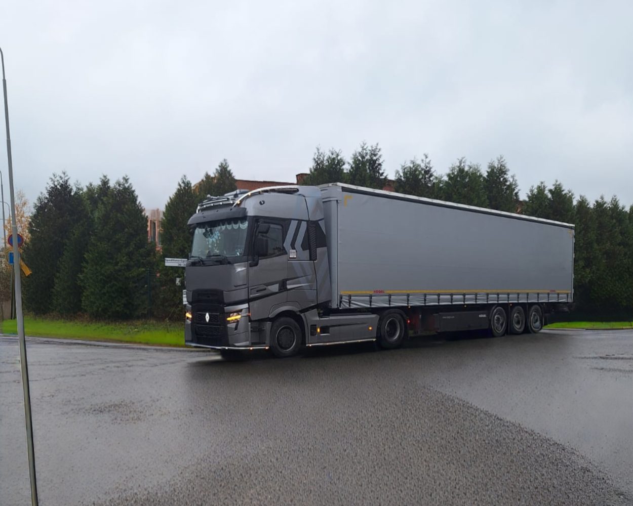 IMG_20251214_002_1250_1000